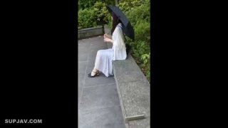 大庆哥约草个很骚的酒吧坐台卖淫女到家里沙发上干穿着情趣内衣高潮时模仿AV淫叫阿衣加